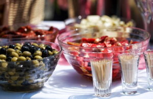 Νυχτερινή Διασκέδαση στην Πάτρα Meze