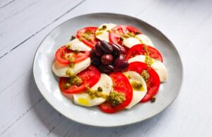 Σαλάτα με Μοτσαρέλα Σαλάτα Μοτσαρέλα