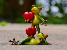 Ρομαντικές Ιδέες για Δώρα που Θα Κάνουν την Ημέρα του Αγίου Βαλεντίνου Αξέχαστη Άγιος Βαλεντίνος